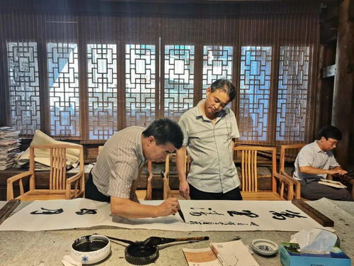 深化山海協(xié)作 共促文化繁榮——縣文聯(lián)組織文藝骨干赴開化開展文藝交流與教育咨詢活動